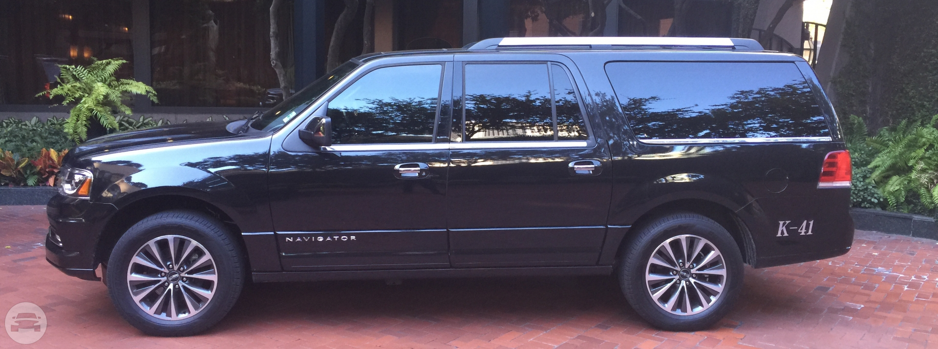 Lincoln Navigator 
SUV /
New Orleans, LA

 / Hourly $0.00
