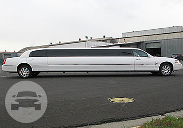 12 Passenger Lincoln Town Car White
Limo /
San Francisco, CA

 / Hourly $0.00
