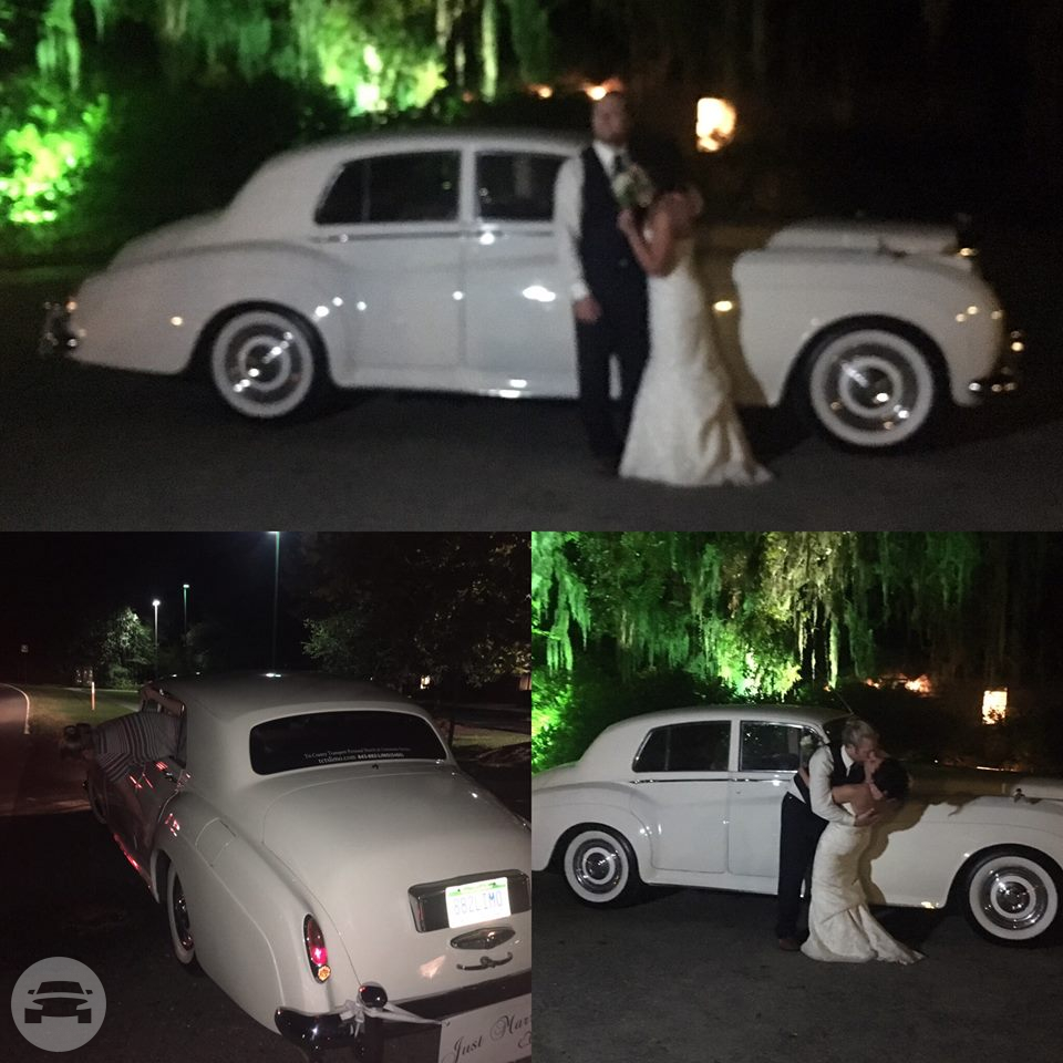 Vintage Luxury
Sedan /
Charleston, SC

 / Hourly $0.00
