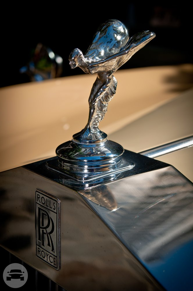 Rolls Royce
Sedan /
Honolulu, HI

 / Hourly $114.00
