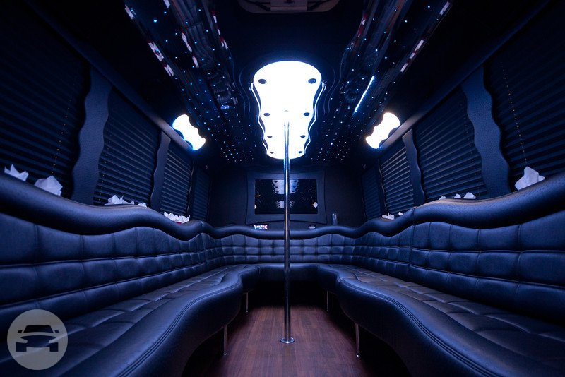 Bentley Party Bus
Party Limo Bus /
Detroit, MI

 / Hourly $0.00

