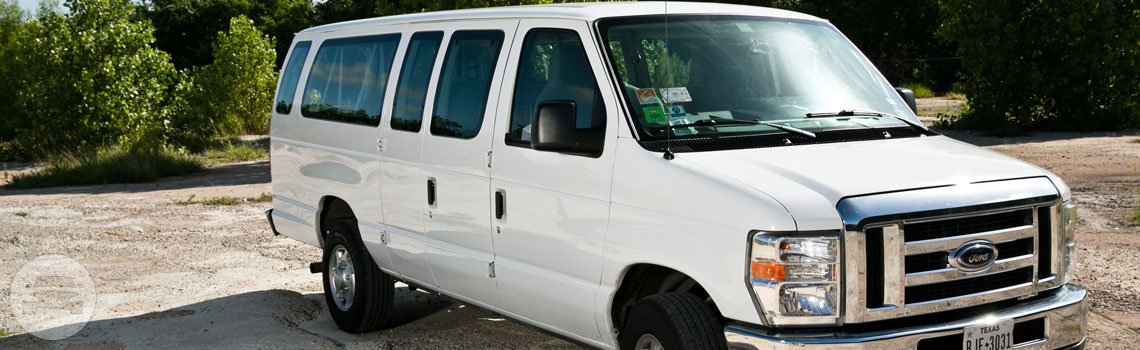 12 passenger Ford E-350
Van /
San Antonio, TX

 / Hourly $0.00

