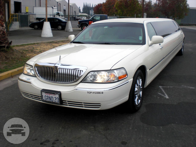 10 Passenger Lincoln Town Car - White
Limo /
San Francisco, CA

 / Hourly $0.00

