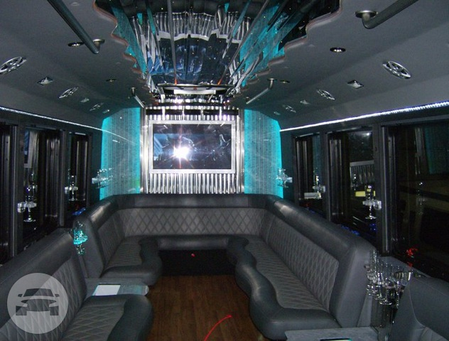 High Roller Party Bus
Party Limo Bus /
Austin, TX

 / Hourly $0.00
