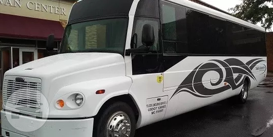 Freightliner Party Bus
Party Limo Bus /
Toledo, OH

 / Hourly $0.00
