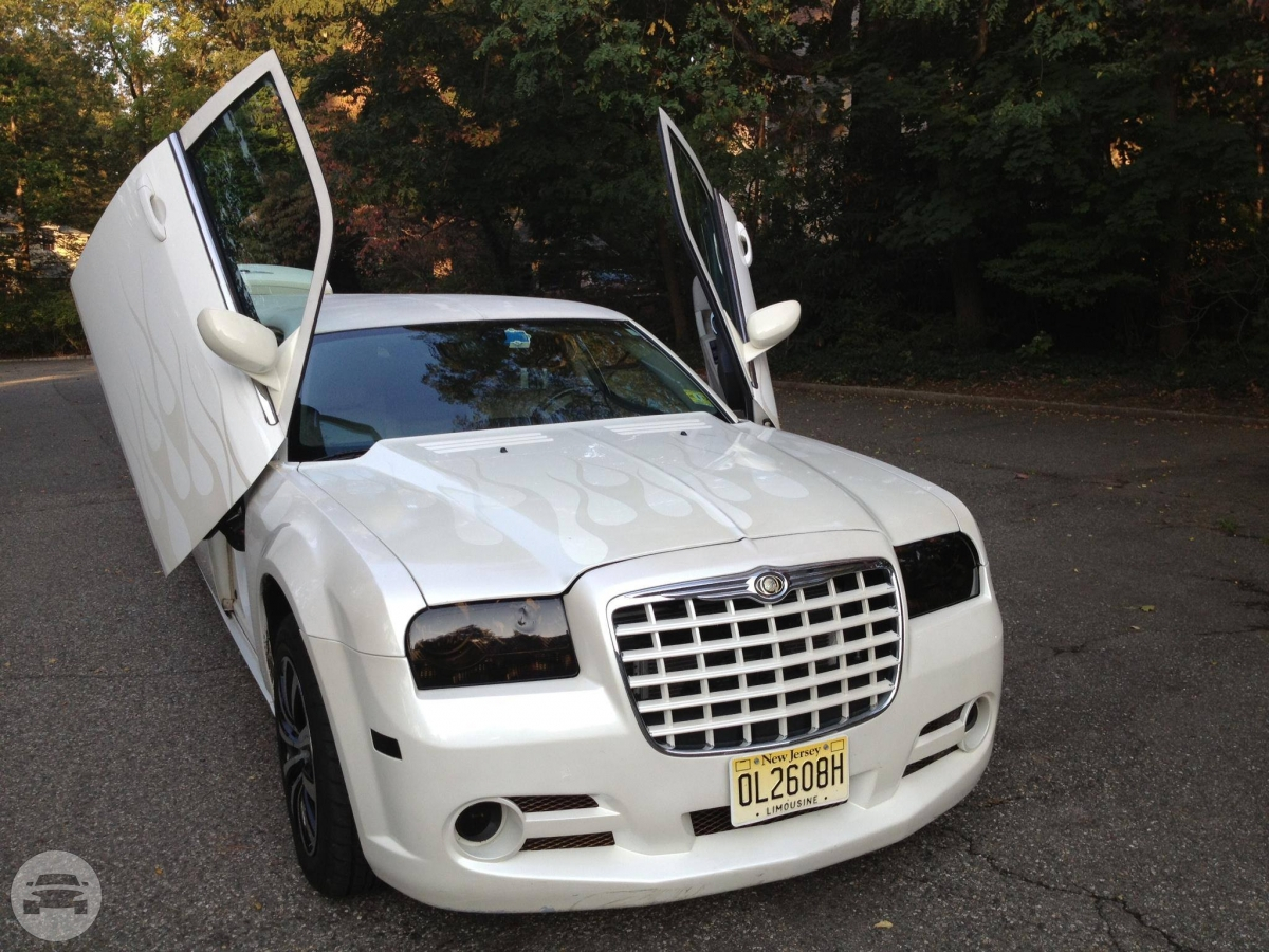 Chrysler 300S
Limo /
Philadelphia, PA

 / Hourly $0.00
