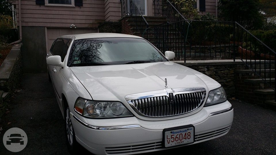 Stretch Lincoln Limo
Limo /
Boston, MA

 / Hourly $0.00
