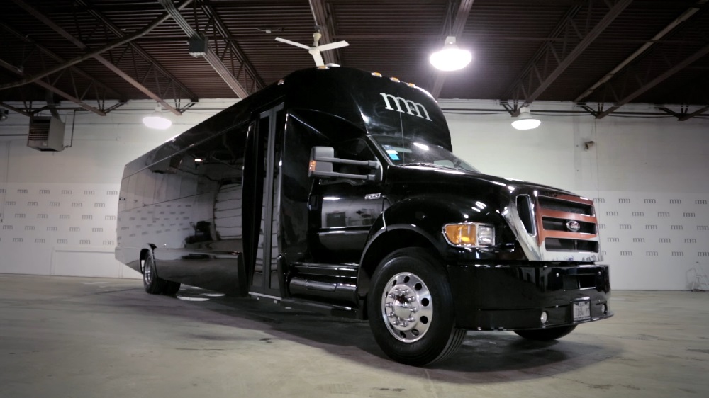 36 Passenger Limo Bus
Party Limo Bus /
Addison, IL

 / Hourly $0.00
