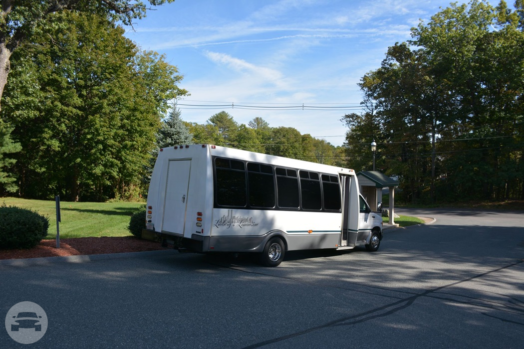 Limo Coach
Coach Bus /
Boston, MA

 / Hourly $125.00
