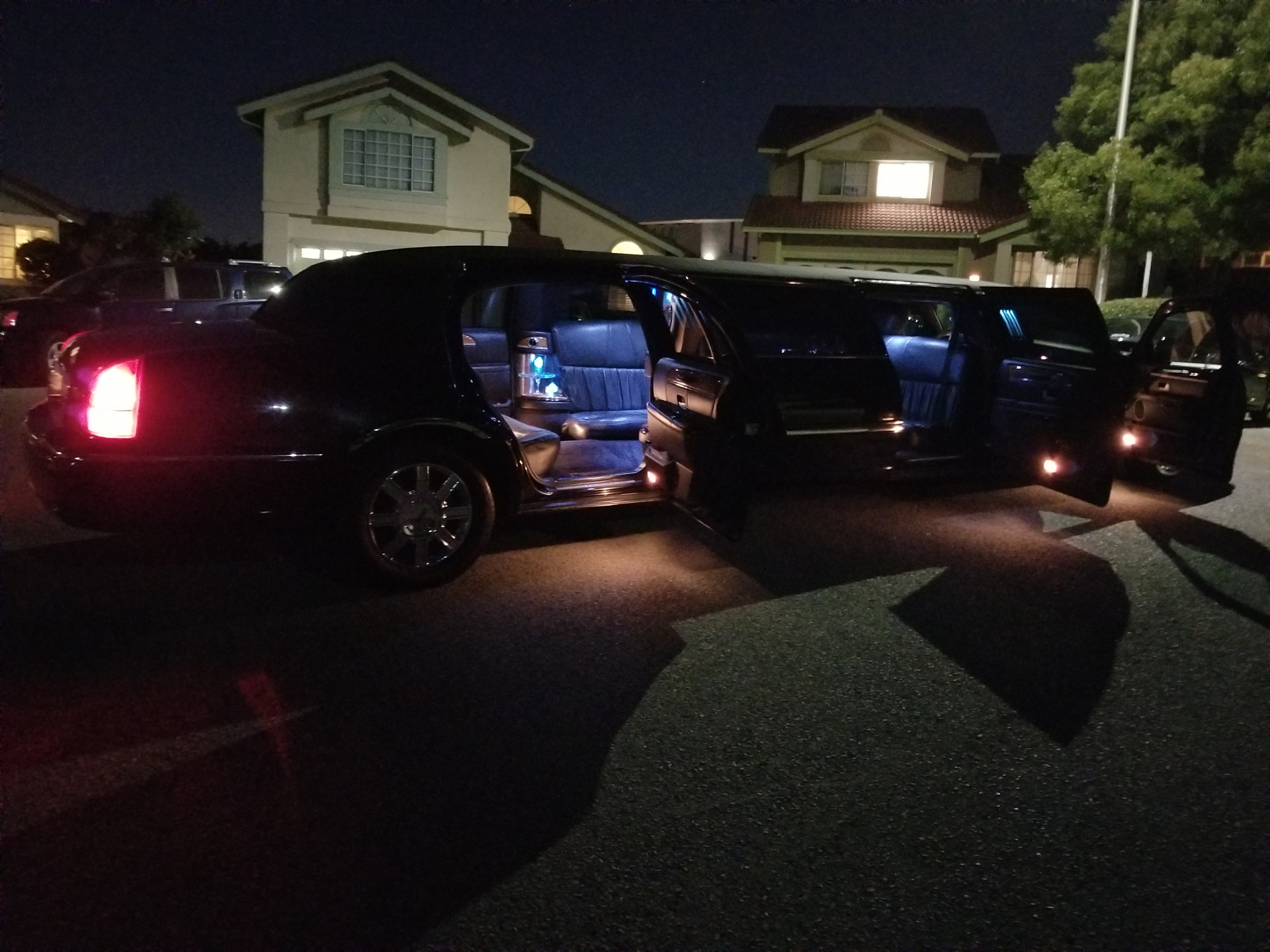 Stretch Limousine, 8 Passengers
Limo /
Napa, CA

 / Hourly $65.00
 / Hourly (Other services) $65.00

