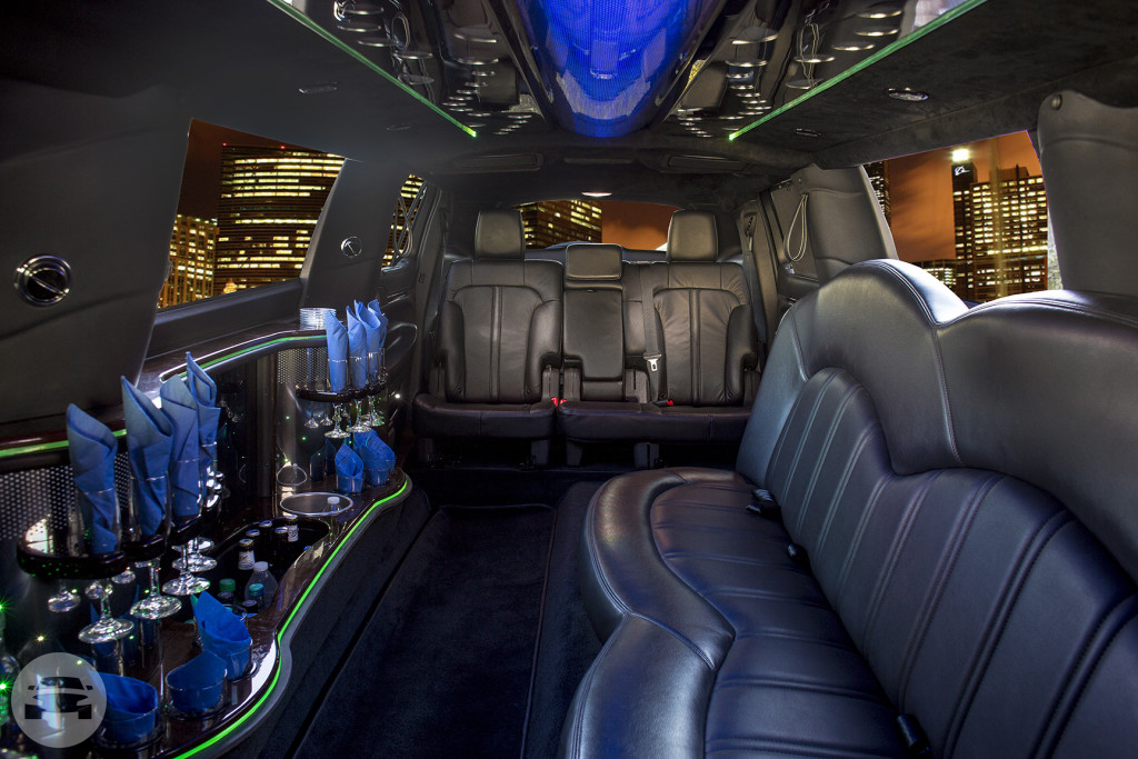 10 passenger Lincoln MKT
Limo /
Chicago, IL

 / Hourly $0.00
