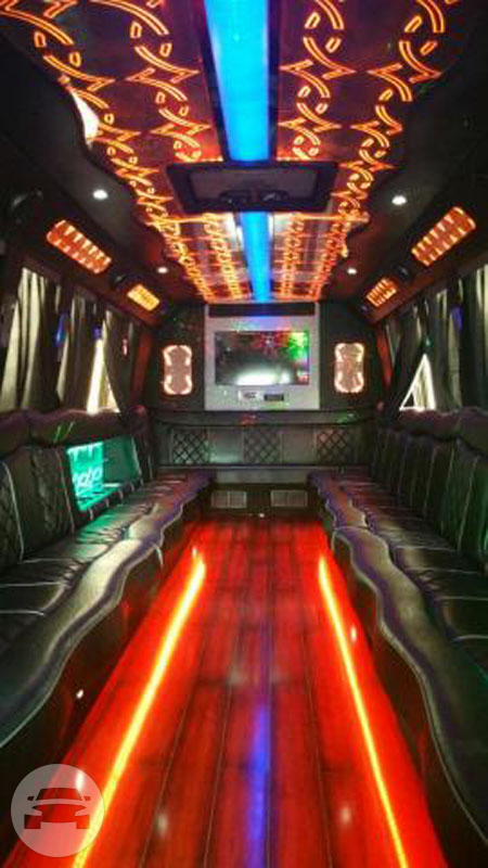 Chevrolet Kodiak C5500 Limousine Coach (up to 28/34 Passengers)
Party Limo Bus /
Seattle, WA

 / Hourly $0.00
