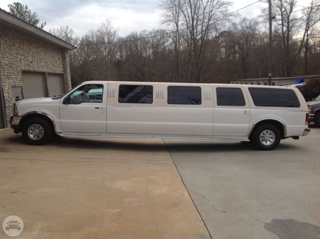10 passenger Ford Excursion
Limo /
Athens, GA

 / Hourly $0.00
