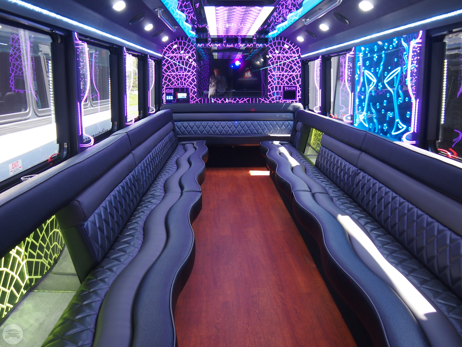 26 Passenger Party Bus
Party Limo Bus /
Easton, PA

 / Hourly $0.00
