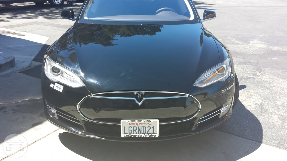 4 Passenger Tesla Electric Model S
Sedan /
San Francisco, CA

 / Hourly $0.00
