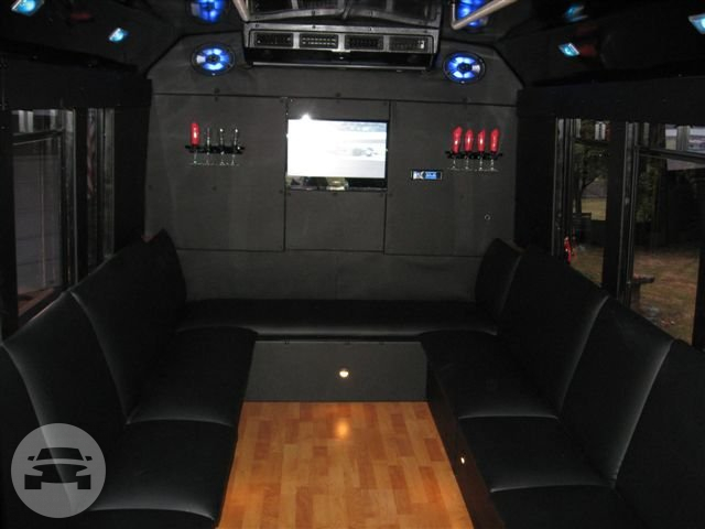 Party Bus
Party Limo Bus /
Everett, WA

 / Hourly $0.00
