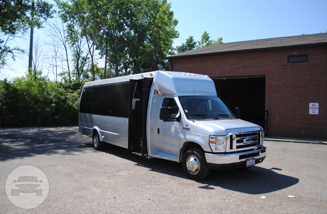 24 Passenger Corporate Bus
Coach Bus /
Columbus, OH

 / Hourly $0.00
