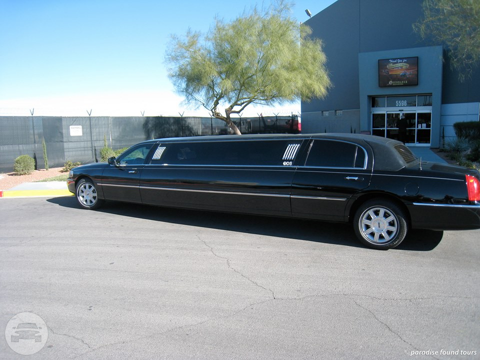 10 passenger Lincoln Towncar
Limo /
San Francisco, CA

 / Hourly $0.00

