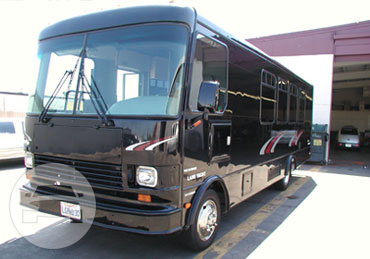24 Passenger Freight Liner - Black & Gray
Party Limo Bus /
San Francisco, CA

 / Hourly $0.00

