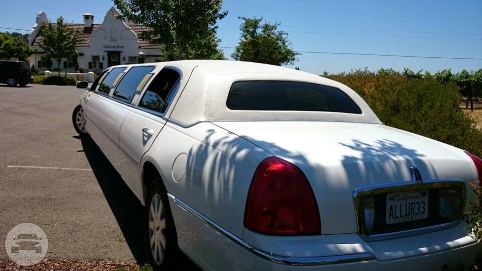 White Lincoln 9 Passenger Limousine Service
Limo /
Napa, CA

 / Hourly $80.00
