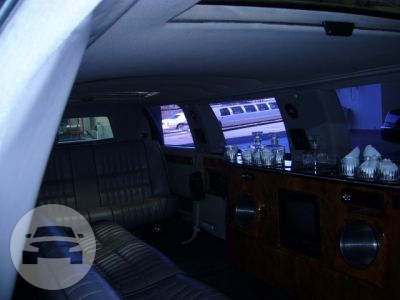 14 Passenger Hot Tub Limo
Limo /
San Francisco, CA

 / Hourly $0.00
