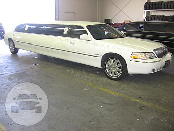 8 Passenger Lincoln Town Car - White
Limo /
San Francisco, CA

 / Hourly $0.00
