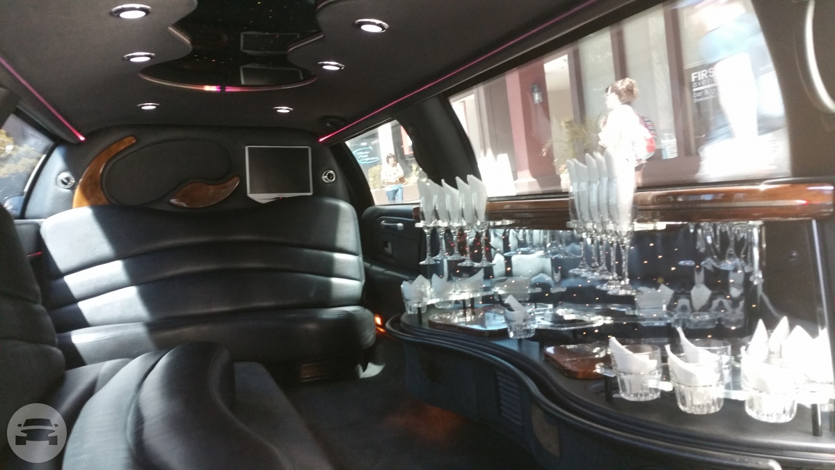 8 Passenger Town Car Limousine
Limo /
Temecula, CA

 / Hourly $0.00

