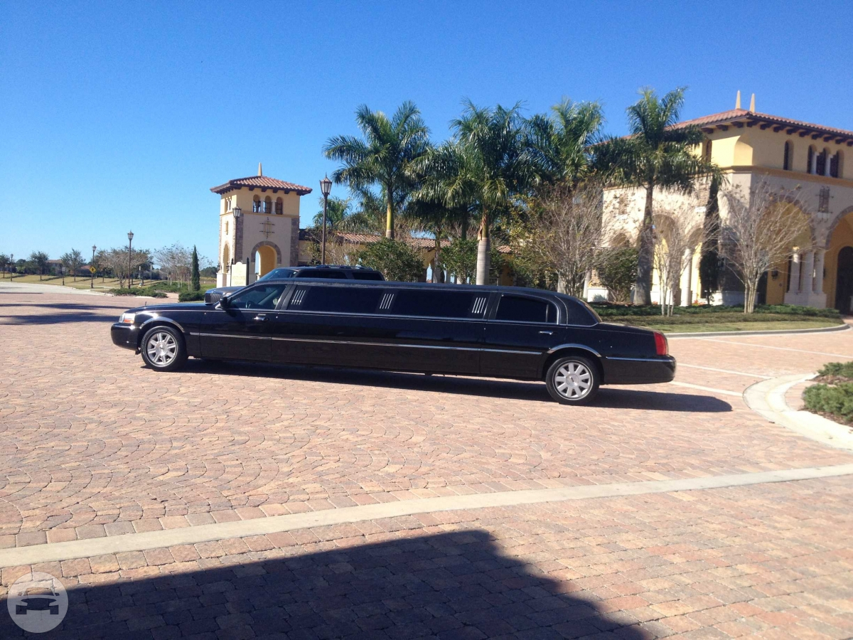 Lincoln Stretch Limousine
Limo /
Osprey, FL

 / Hourly $0.00
