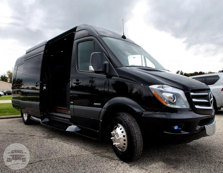 2014 Mercedes Sprinter - 12 Passenger
Van /
Louisville, KY

 / Hourly $0.00
