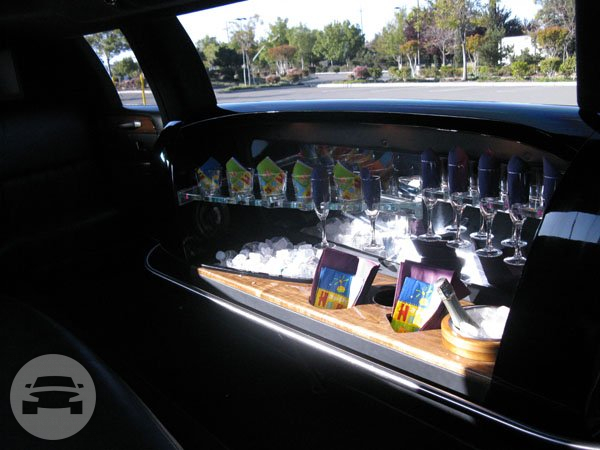 White Limousine
Limo /
Concord, CA

 / Hourly $95.00
