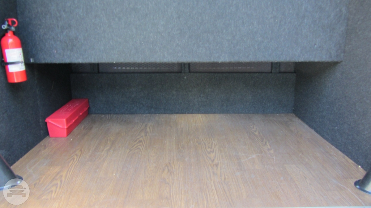 New Mercedes Luxury Sprinter 14 pass
Coach Bus /
New York, NY

 / Hourly $0.00
