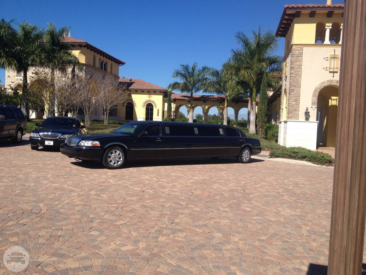 Lincoln Stretch Limousine
Limo /
Englewood, FL

 / Hourly $0.00
