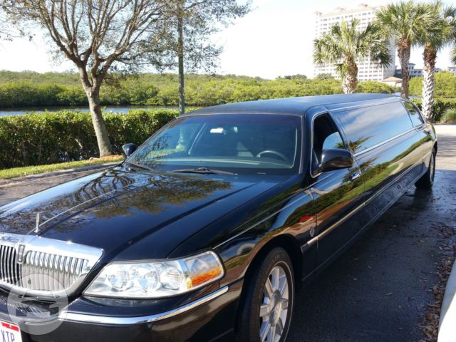 10 Passenger Lincoln Stretch Limousine
Limo /
Seattle, WA

 / Hourly $115.00
