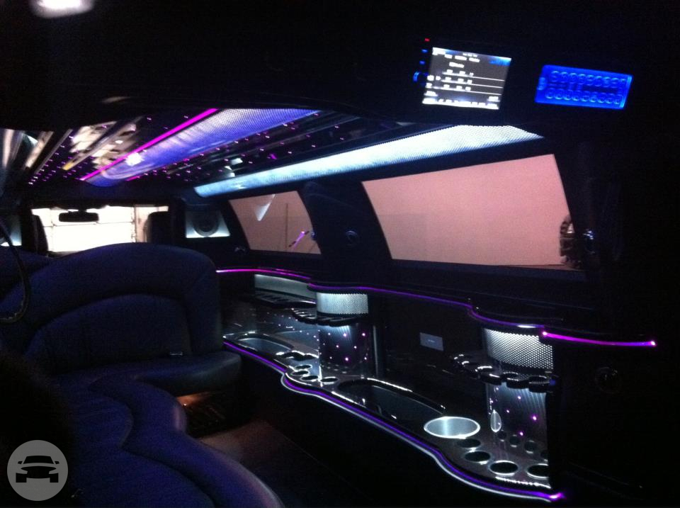 Lincoln MKT Stretch Limousine
Limo /
Louisville, KY

 / Hourly $0.00
