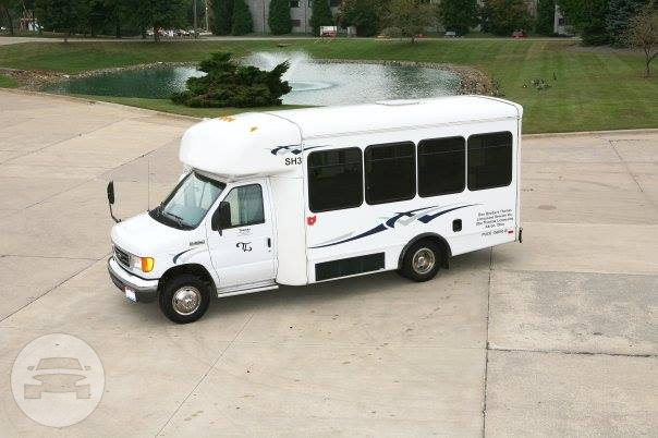 14 Passenger Shuttle Bus
Coach Bus /
Akron, OH

 / Hourly $0.00
