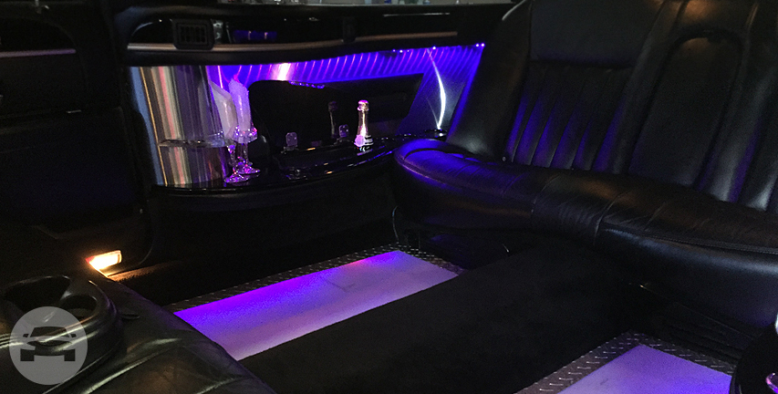 (6 Passengers) Black Lincoln Town Car
Limo /
Denver, CO

 / Hourly $0.00
