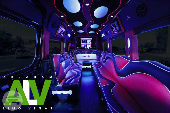 Lincoln MKT Stretch
Limo /
Las Vegas, NV

 / Hourly $0.00
