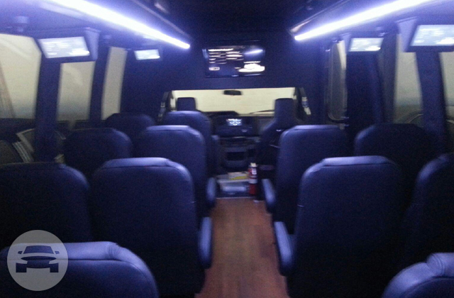 24 Passenger Corporate Bus
Coach Bus /
Columbus, OH

 / Hourly $0.00
