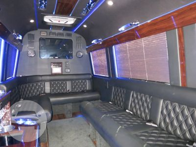 12 Passenger Sprinter Limousine Bus
Van /
San Francisco, CA

 / Hourly $0.00
