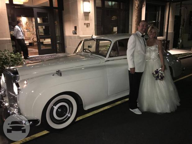 Vintage Luxury
Sedan /
Charleston, SC

 / Hourly $0.00
