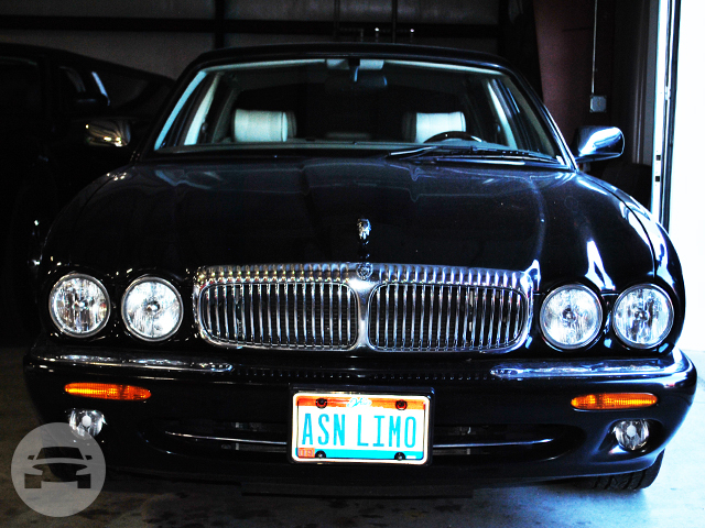 Jaguar Sedan
Sedan /
Cincinnati, OH

 / Hourly $0.00
