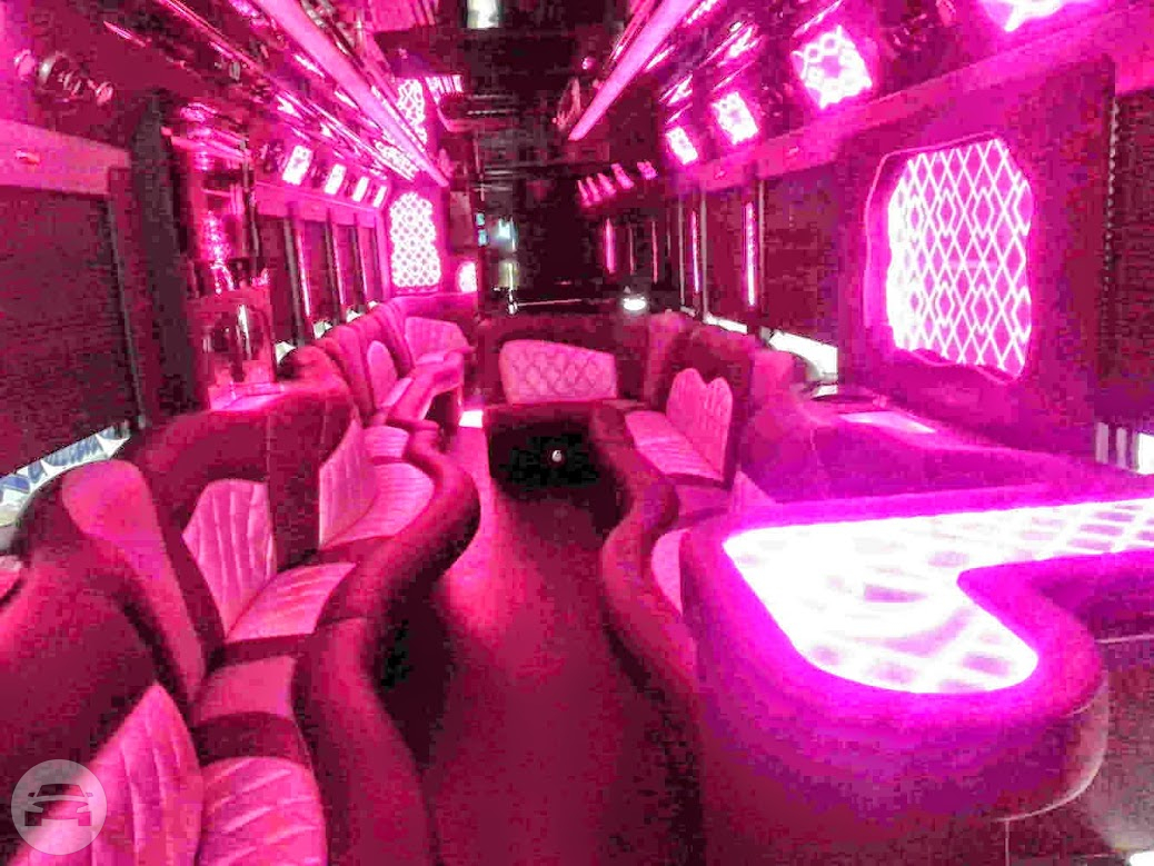50 Passenger Party Bus
Party Limo Bus /
Albany, NY

 / Hourly $0.00
