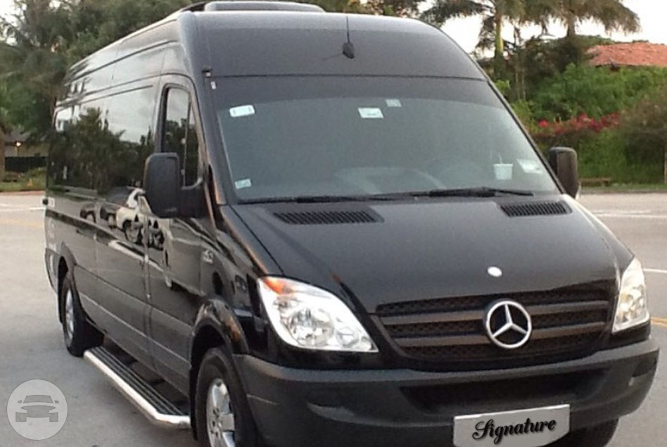 Mercedes Sprinter Van
Van /
Hialeah, FL

 / Hourly $0.00
