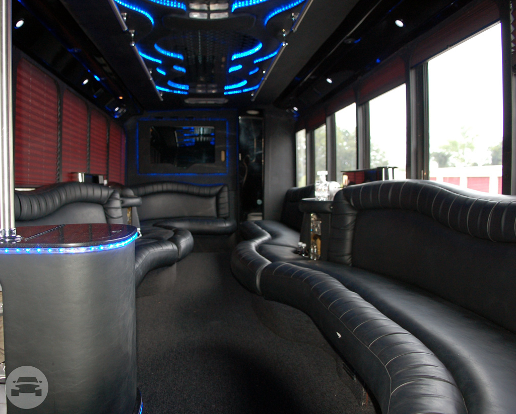 24 passenger GMC Limo Bus
Party Limo Bus /
Little Rock, AR

 / Hourly $225.00
