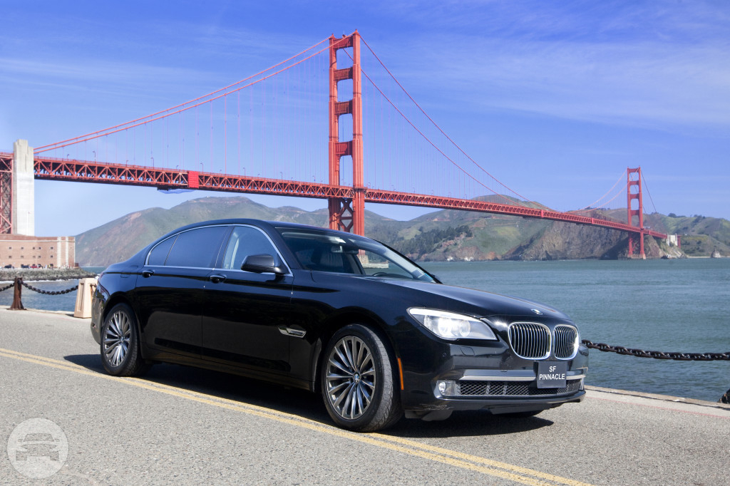 BMW Sedan
Sedan /
San Francisco, CA

 / Hourly $159.00
