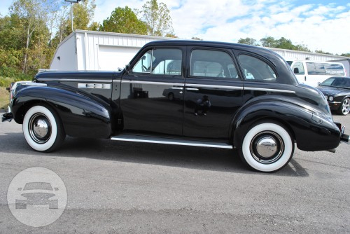 1940 Buick Special Classic Car #68
Sedan /
Cincinnati, OH

 / Hourly $0.00

