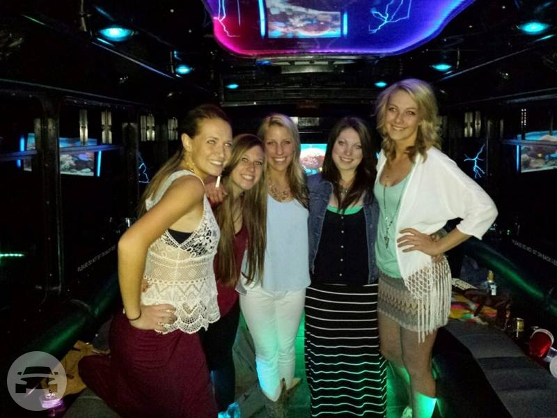 30 Passenger Luxury Limo Bus
Party Limo Bus /
Grandville, MI

 / Hourly $0.00
