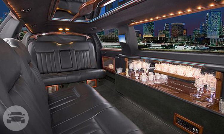 10 Passenger Black Lincoln Stretch Limousine
Limo /
Orlando, FL

 / Hourly $0.00
