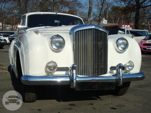1955 Bentley Rolls Royce
Sedan /
New York, NY

 / Hourly $0.00
