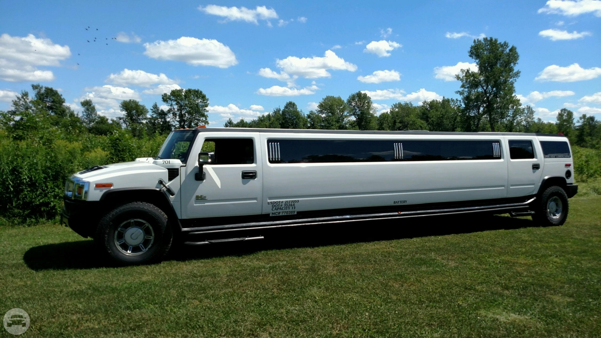 15 PASSENGER HUMMER STRETCH – 701
Hummer /
Depew, NY

 / Hourly $0.00
